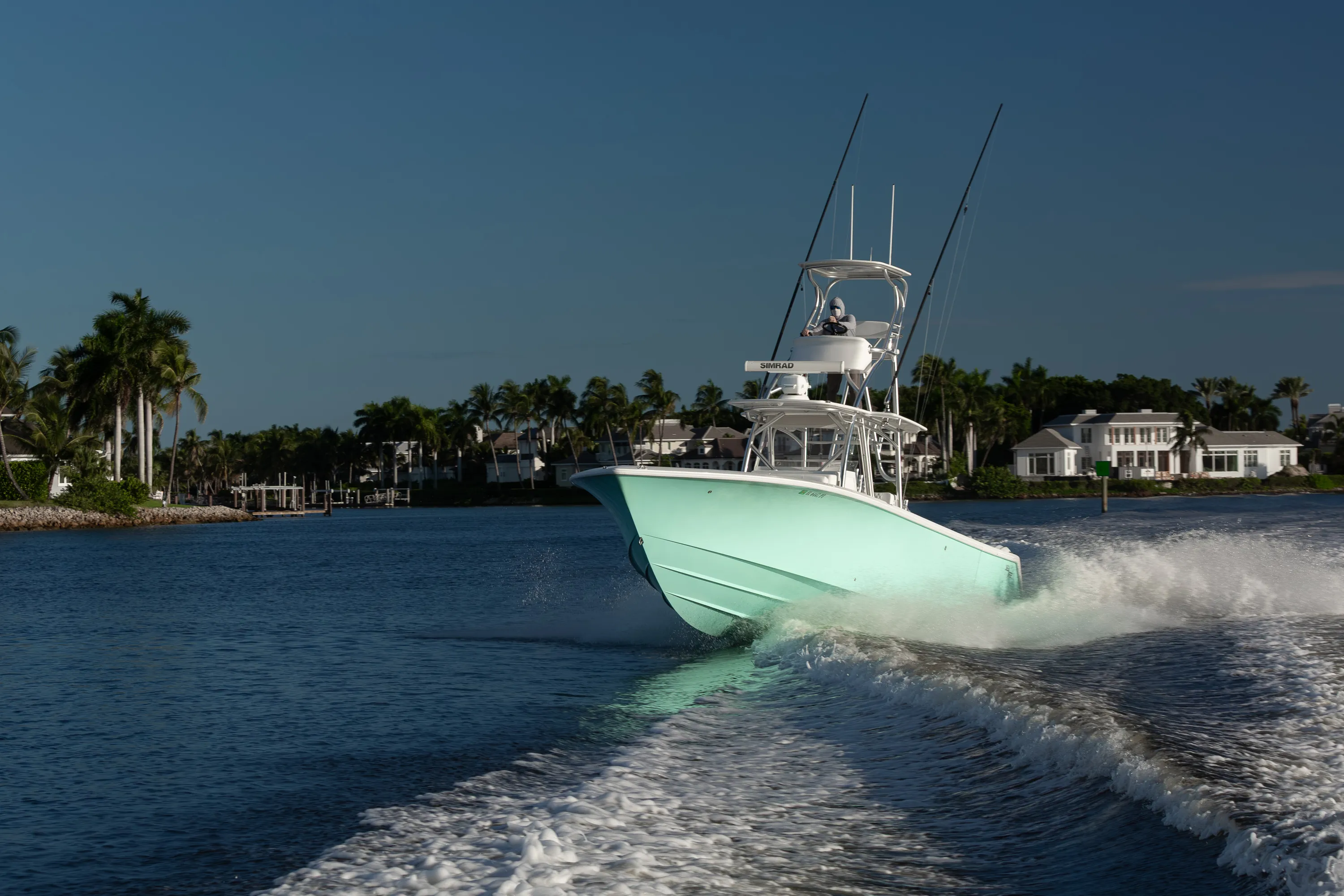 SeaVee 39: running bow on turn