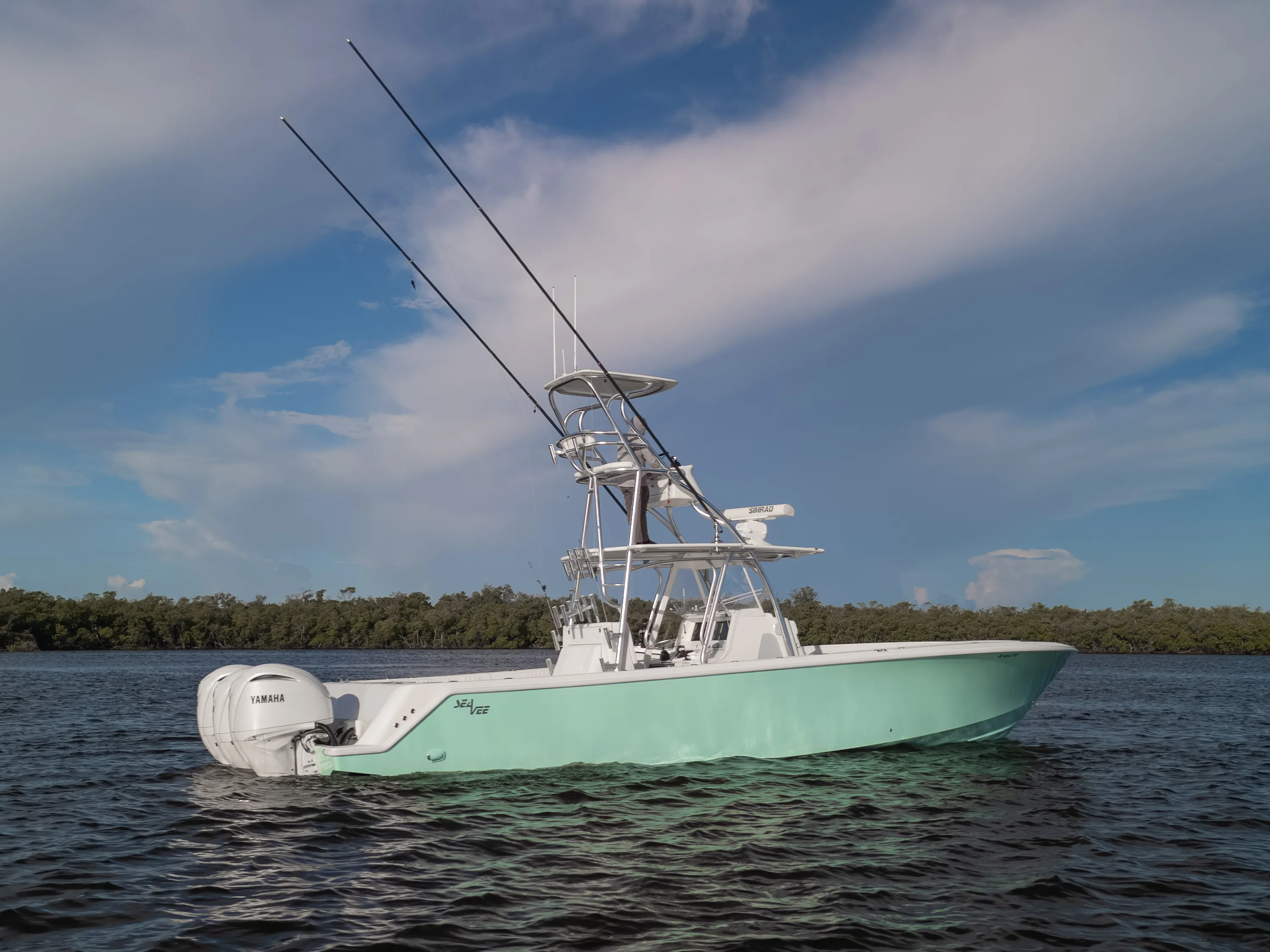 SeaVee 39: stern quarter at rest clouds