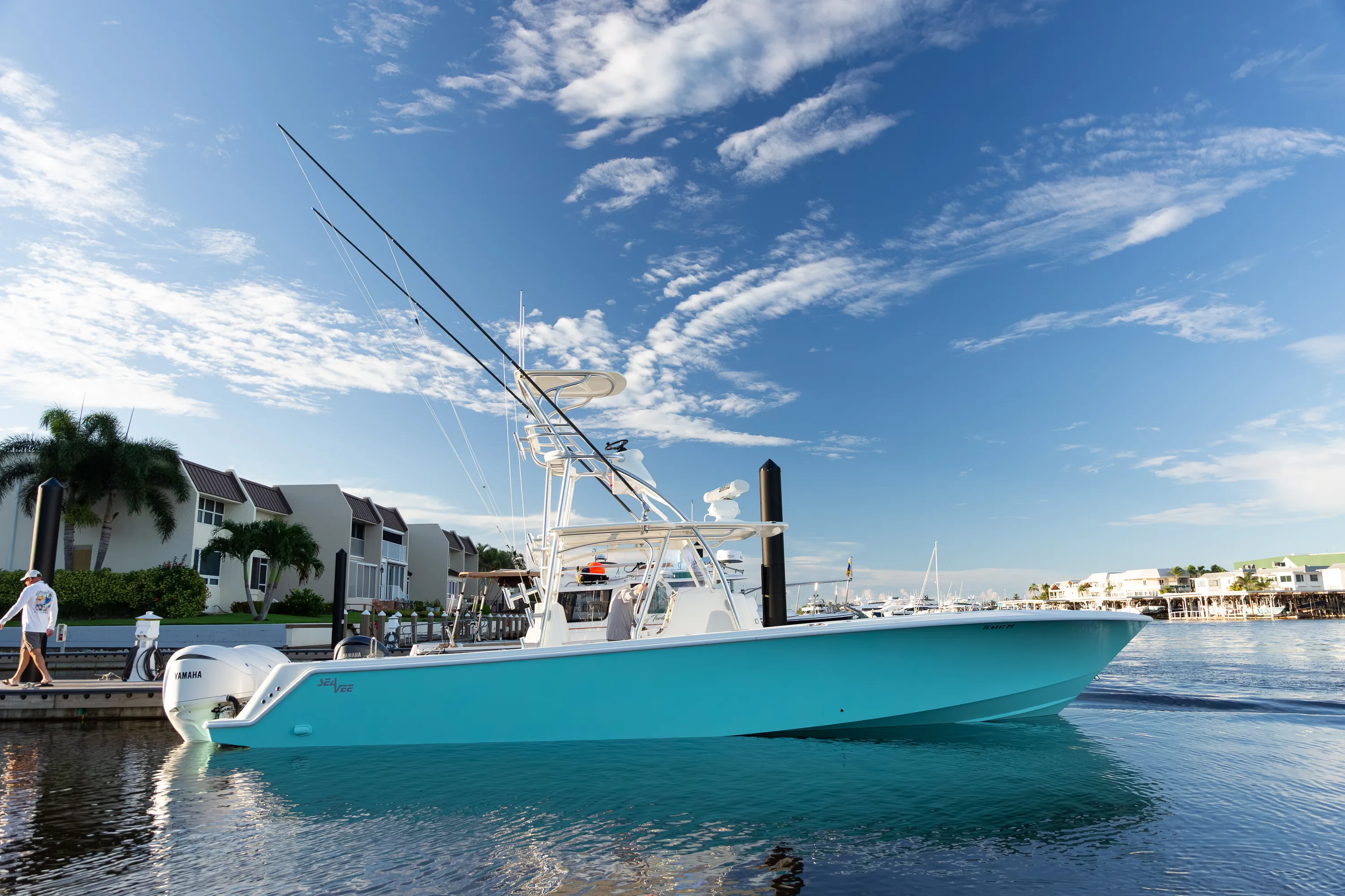SeaVee 39: profile afloat big sky
